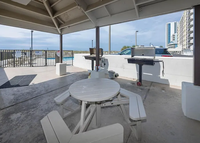 Island Winds East 502 Apartment